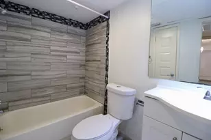 5929 Queensloch Dr, Houston, TX 77096 - Photo 9