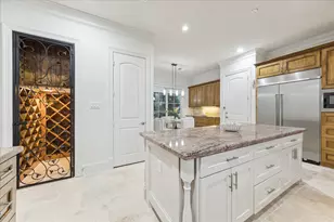 4613 Evergreen St, Bellaire, TX 77401 - Photo 7