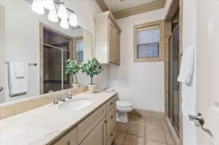 4613 Evergreen St, Bellaire, TX 77401 - Photo 25