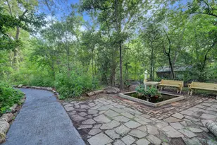 4613 Evergreen St, Bellaire, TX 77401 - Photo 39