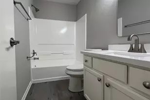 1669 Nichole Woods Dr, Houston, TX 77047 - Photo 17