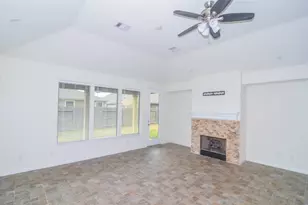 15207 Keystone Bend Ln, Cypress, TX 77429 - Photo 3