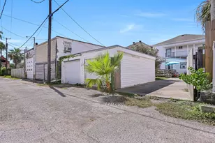 1820 Market St, Galveston, TX 77550 - Photo 29