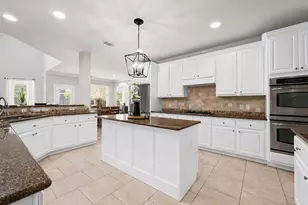 2307 Haven Manor Ct, Sugar Land, TX 77479 - Photo 17