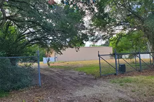 25121 Lakeview Rd, Katy, TX 77494 - Photo 3