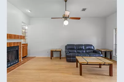 15818 Castorglen Drive, Webster, TX 77598 - Photo 9