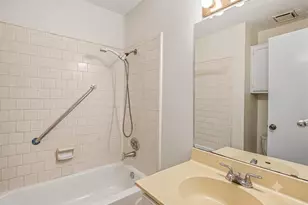 15818 Castorglen Dr, Webster, TX 77598 - Photo 23