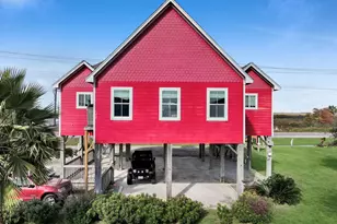 970 Surfside Dr, Crystal Beach, TX 77650 - Photo 11