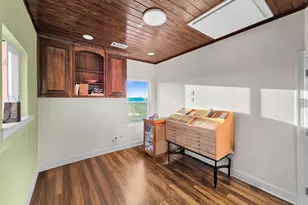 970 Surfside Dr, Crystal Beach, TX 77650 - Photo 41