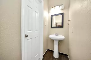 118 Schaeffer St, Baytown, TX 77523 - Photo 39