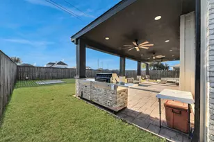 118 Schaeffer St, Baytown, TX 77523 - Photo 41