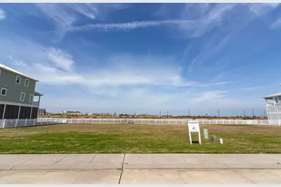 24 Grand Beach Boulevard, Galveston, TX 77550 - Photo 11