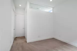 1155 W 18th St, Houston, TX 77008 - Photo 21