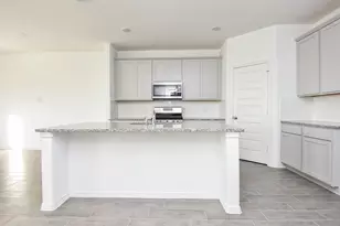 5715 Aurora Grns Ln, Katy, TX 77493 - Photo 11