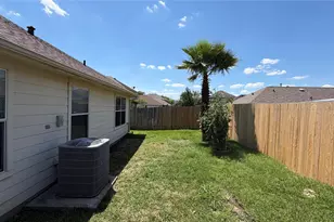 8943 Farm Ridge Ln, Humble, TX 77338 - Photo 13