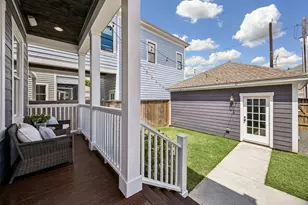 718 Ashland St, Houston, TX 77007 - Photo 33