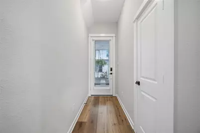 6723 Parker Oaks Lane, Houston, TX 77076 - Photo 3