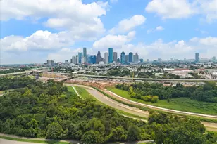 1730 White Oak Dr, Houston, TX 77009 - Photo 3