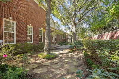 3210 Maroneal Street, Houston, TX 77025 - Photo 19