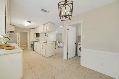 2811 Quincannon Lane, Houston, TX 77043 - Photo 13