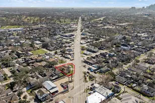 4110 N Main St, Houston, TX 77009 - Photo 19