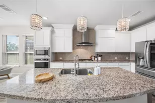 2736 Ahnya Ln, League City, TX 77573 - Photo 17