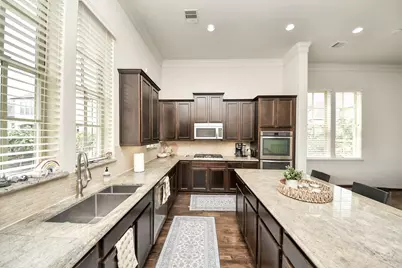 10928 Wrenwood Park, Houston, TX 77043 - Photo 13