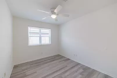 12106 Fairmeadow Drive, Houston, TX 77071 - Photo 23