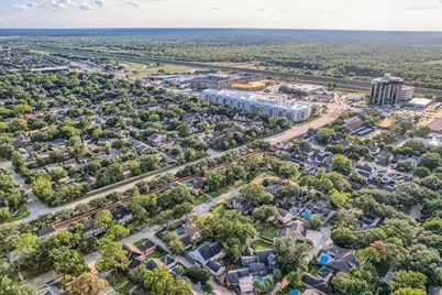 707 Queensmill Court, Houston, TX 77079 - Photo 37