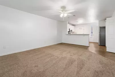 210 Brazos Street #202, Brazoria, TX 77422 - Photo 11