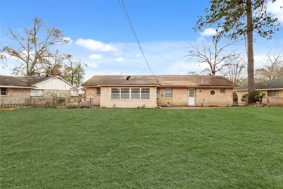 111 Montrose Circle, Conroe, TX 77301 - Photo 23