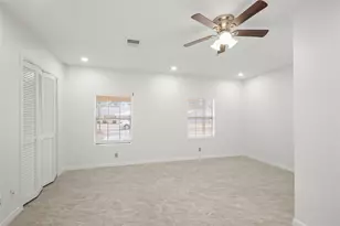 111 Montrose Cir, Conroe, TX 77301 - Photo 11