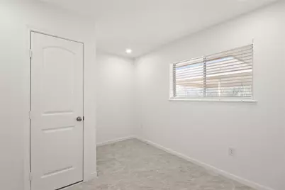 111 Montrose Circle, Conroe, TX 77301 - Photo 21