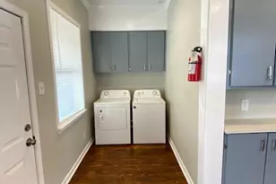 4727 Walker St, Houston, TX 77023 - Photo 9