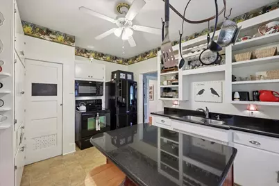 606 W Cherry Avenue, Orange, TX 77630 - Photo 15