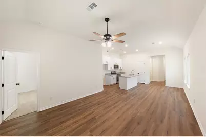 315 N Woodson Street, Willis, TX 77378 - Photo 9