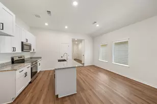 315 N Woodson St, Willis, TX 77378 - Photo 9