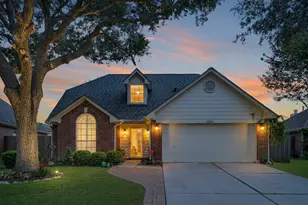 2814 Rolling Fog Dr, Friendswood, TX 77546 - Photo 1