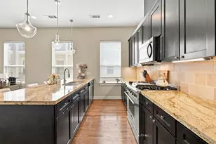 1134 W 17th St, Houston, TX 77008 - Photo 13