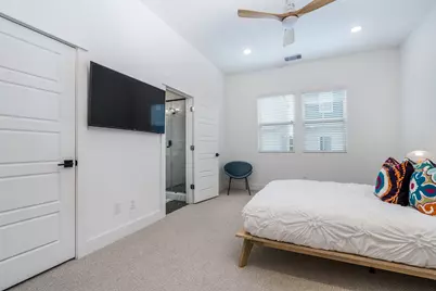 8324 Springwood Canyon Lane, Houston, TX 77055 - Photo 15