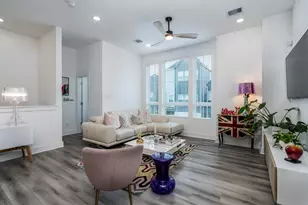 8324 Springwood Cyn Ln, Houston, TX 77055 - Photo 9