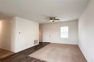 2013 Spindletree Ln, Brookshire, TX 77423 - Photo 3