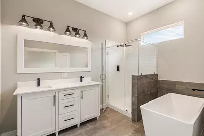 6712 Parker Oaks Lane, Houston, TX 77076 - Photo 5
