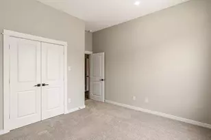 6712 Parker Oaks Ln, Houston, TX 77076 - Photo 27