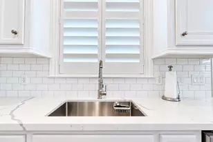 2419 Driscoll St, Houston, TX 77019 - Photo 21