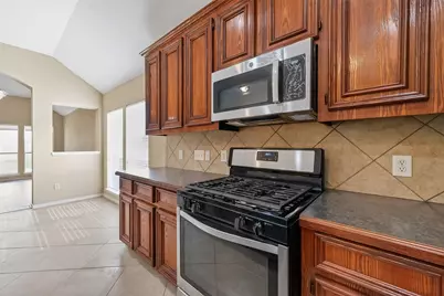 2114 Thorn Berry Creek Lane, Katy, TX 77449 - Photo 15