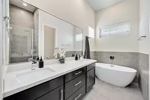 108 Knightsbridge Park Ln, Houston, TX 77018 - Photo 13