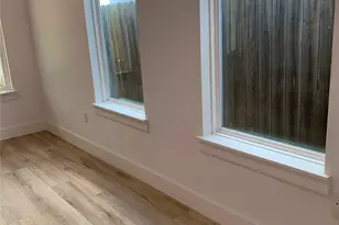 9026 Scott St, Houston, TX 77051 - Photo 5