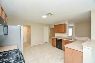 815 Darbydale Crossing Ln, Houston, TX 77090 - Photo 9