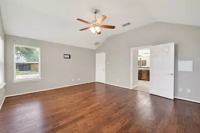 2203 Lakewind Lane, League City, TX 77573 - Photo 19